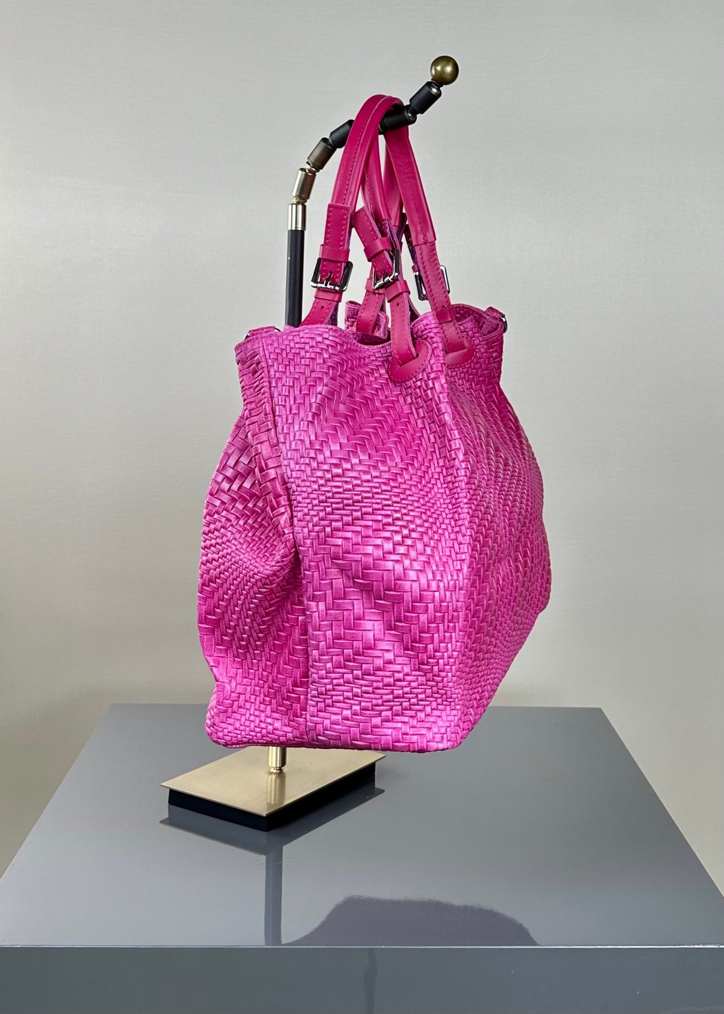 BORSA PELLE INTRECCIATA FUCSIA