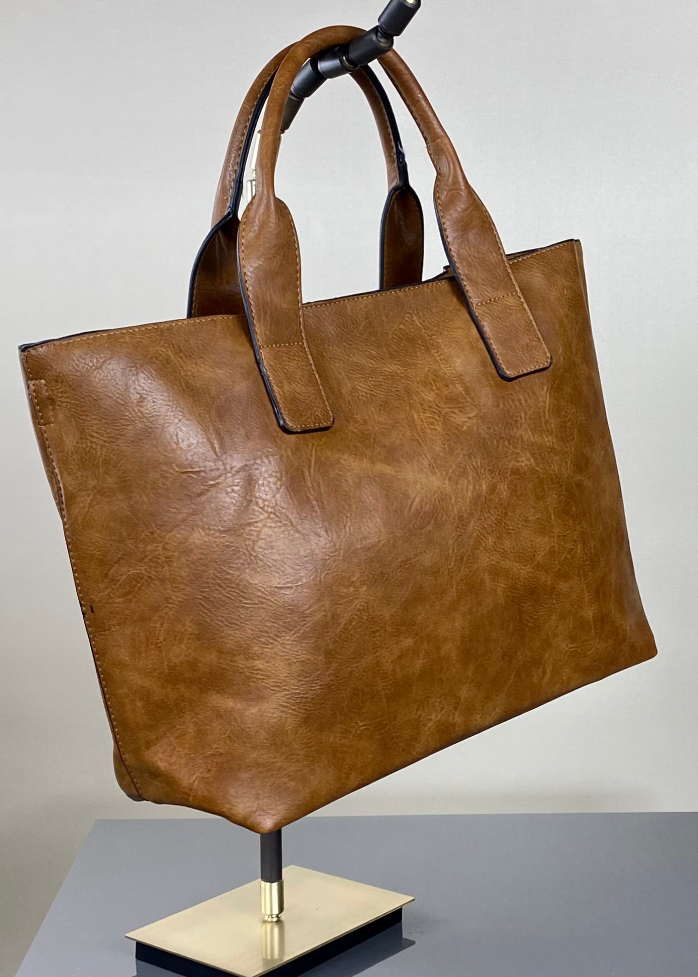 LARGE LEATHER BAG TAN